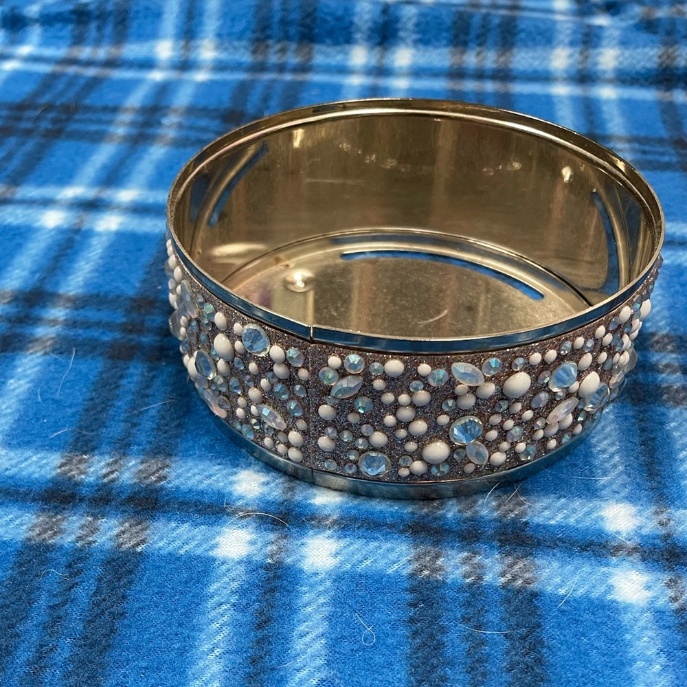 Bath and body works candle holder